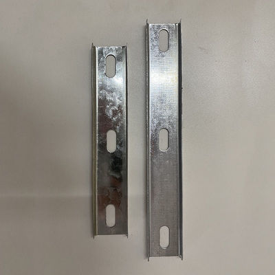 Kalite  Smooth Surface Cable Tray Fittings Bridge Cross Arm 1.5mm Thickness Fabrika