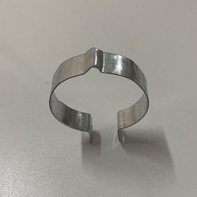 Bükme İşlemi Galvanizli Boru Kelepçesi Galvanizli Boru Kayışları Paslanmaz