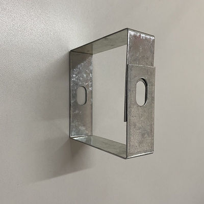 OEM Galvanizli Kablo Kanalı Aksesuarları Dikey Kablo Kanalı Destek Braketi