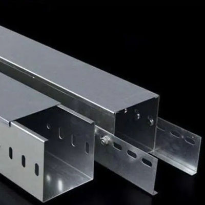 Düzgün Renk Pürüzsüz Yüzeyli Sıcak Daldırma Galvanizli Metal Kablo Kanalı