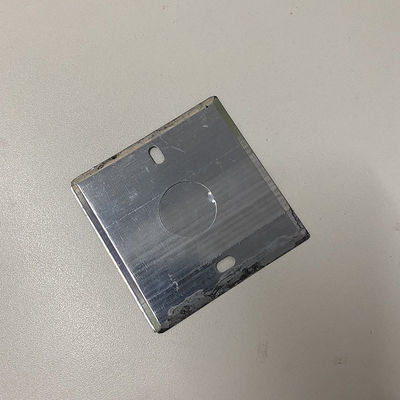 Bükme Galvanizli Çelik Kapak Plakası Bağlantı Kutusu Dayanıklı Metal Malzemeler
